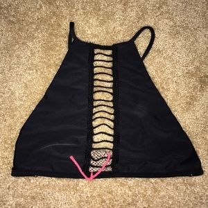 Small black acacia top